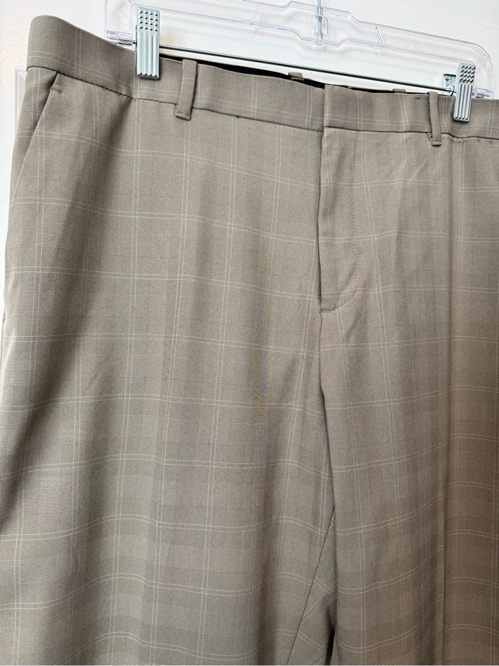 Perry Ellis Portfolio Folio-Flex
Modern Pit Dress Pants 38x32
Beige Windowpane